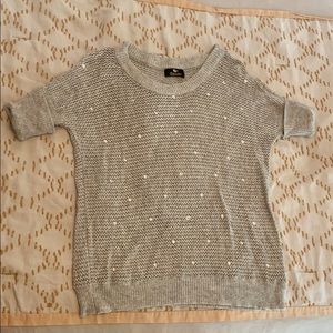 Short sleeve beaded scoop grey scoop neck sweater
